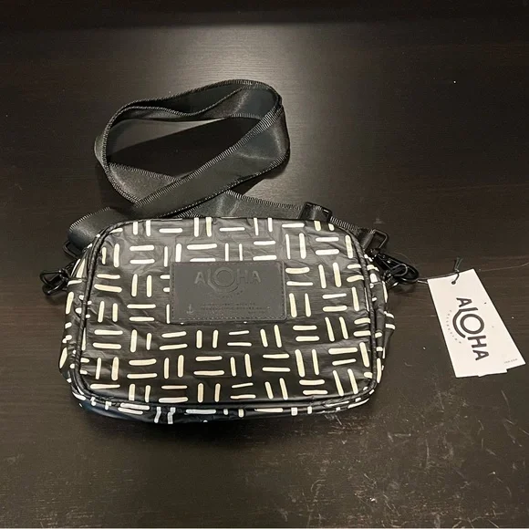 Aloha Collection Le Tour Bag - Picture 6 of 12